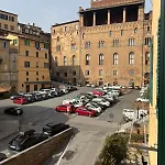 Apartment Piazza Del Campo - Del Mercato *
