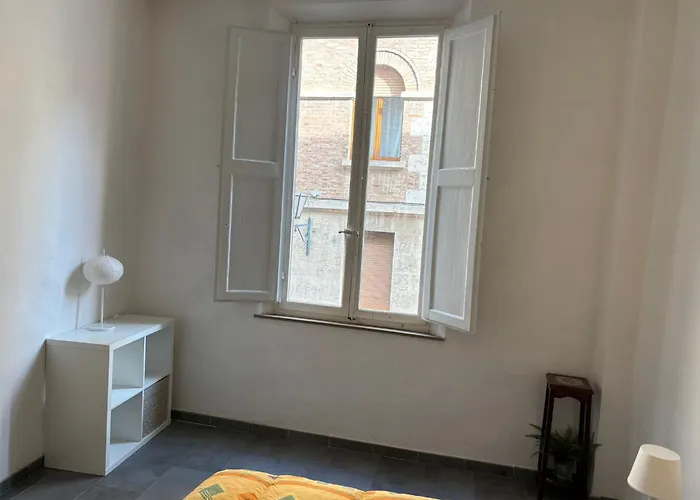 Piazza Del Campo - Del Mercato * Siena