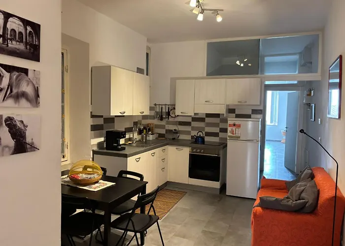 Piazza Del Campo - Del Mercato *